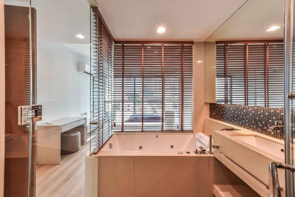 The Address Sathorn, 2 bed condo in Sathon, Bangkok — photo 5