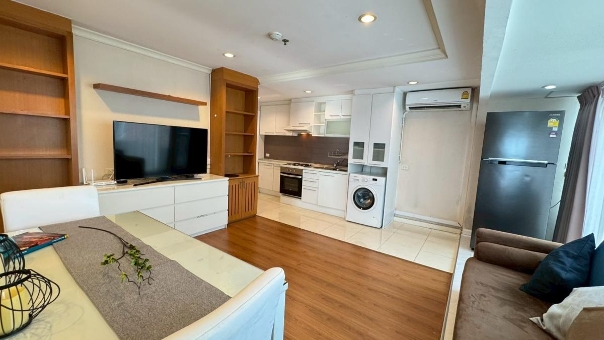 Grand Park View Asoke, 2 bed condo in Sukhumvit, Bangkok — photo 3