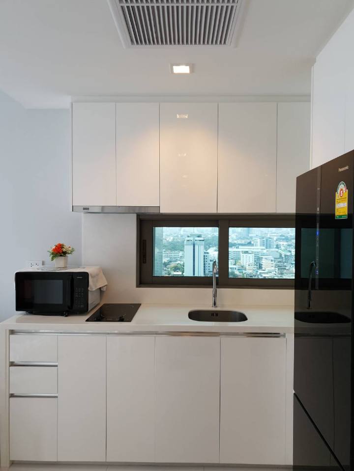 Nara 9 by Eastern Star, 1 bed condo in Sathon, Bangkok — photo 5