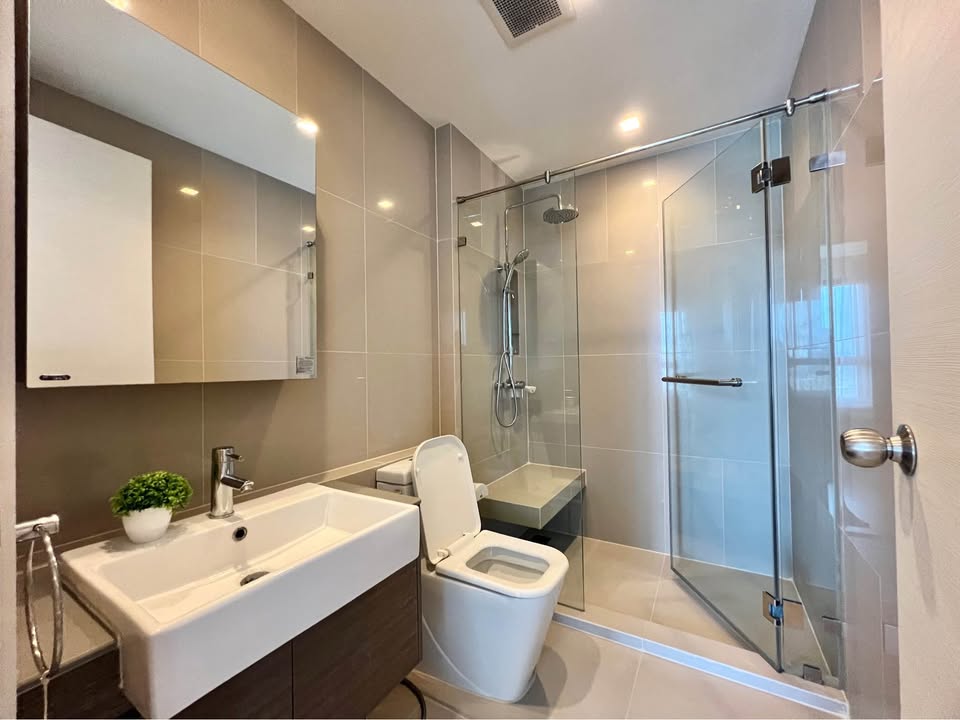 Quinn Condominium, 2 bed condo in Ratchadaphisek, Bangkok — photo 2