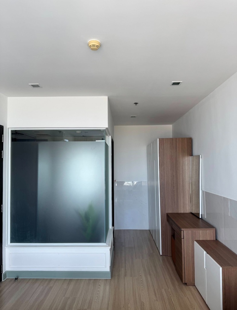 Skywalk and Weltz Residence, 1 bed condo in On Nut, Bangkok — photo 9