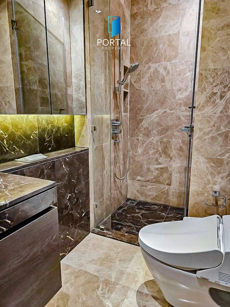 28 Chidlom, 1 bed condo in Wireless, Bangkok — photo 9