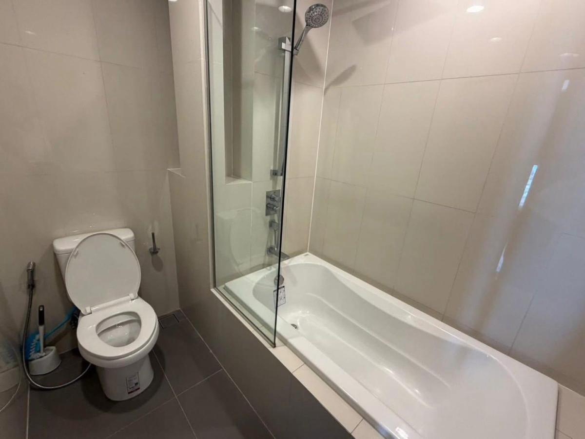 Oka Haus Sukhumvit 36, 1 bed condo in Sukhumvit, Bangkok — photo 3