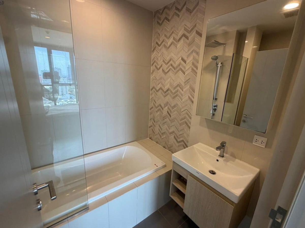 Oka Haus Sukhumvit 36, 1 bed condo in Sukhumvit, Bangkok — photo 4