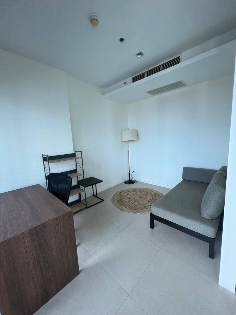 The River, 2 bed condo in Wongwian Yai, Bangkok — photo 7