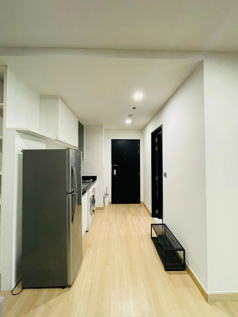 Skywalk and Weltz Residence, 1 bed condo in On Nut, Bangkok — photo 6