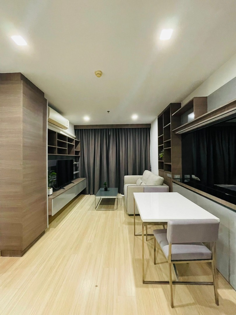 Skywalk and Weltz Residence, 1 bed condo in On Nut, Bangkok — photo 3