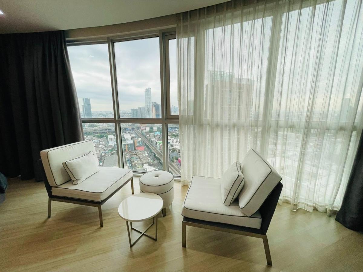 Skywalk and Weltz Residence, 1 bed condo in On Nut, Bangkok — photo 2