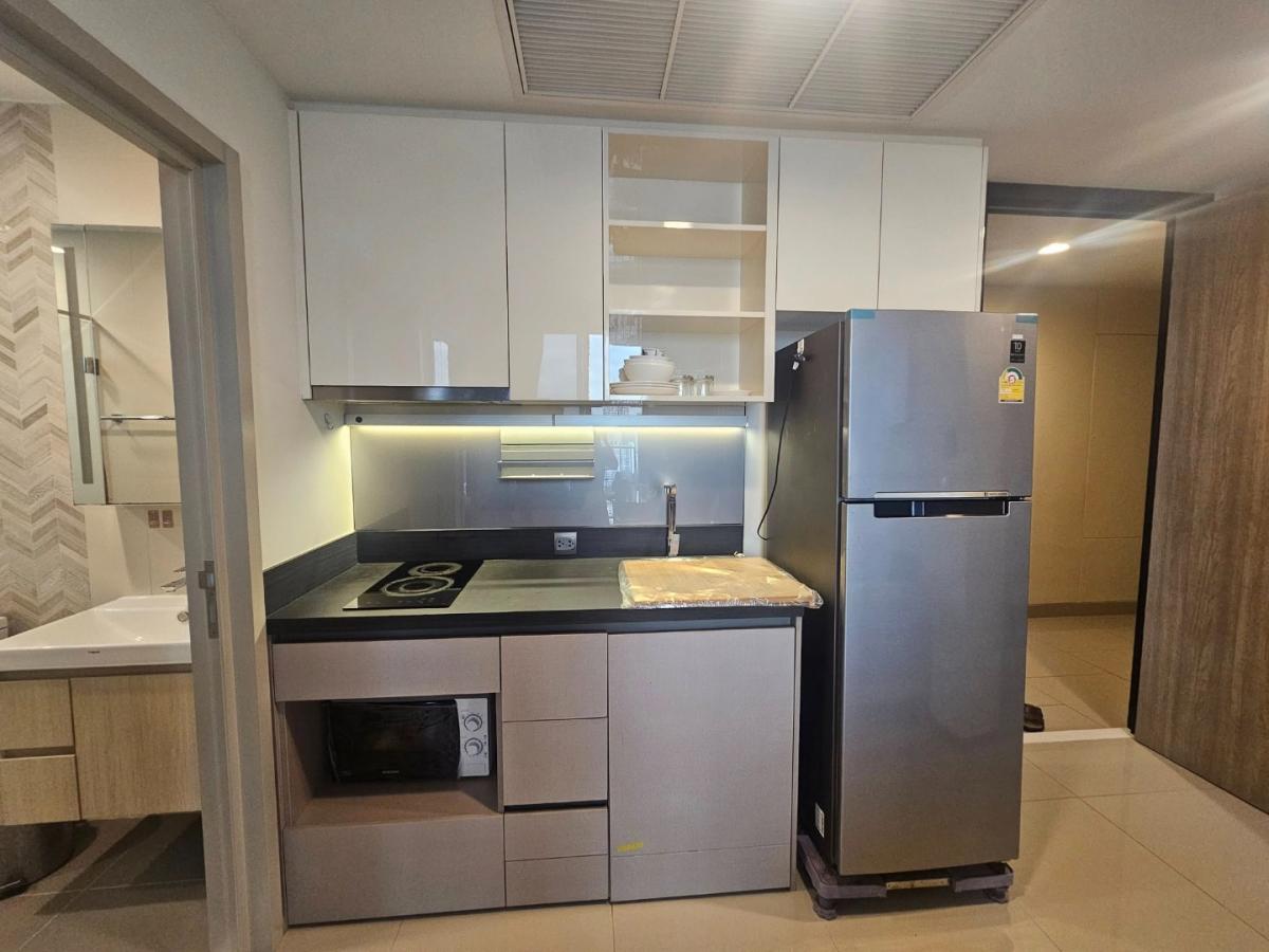 Oka Haus Sukhumvit 36, 2 bed condo in Sukhumvit, Bangkok — photo 4