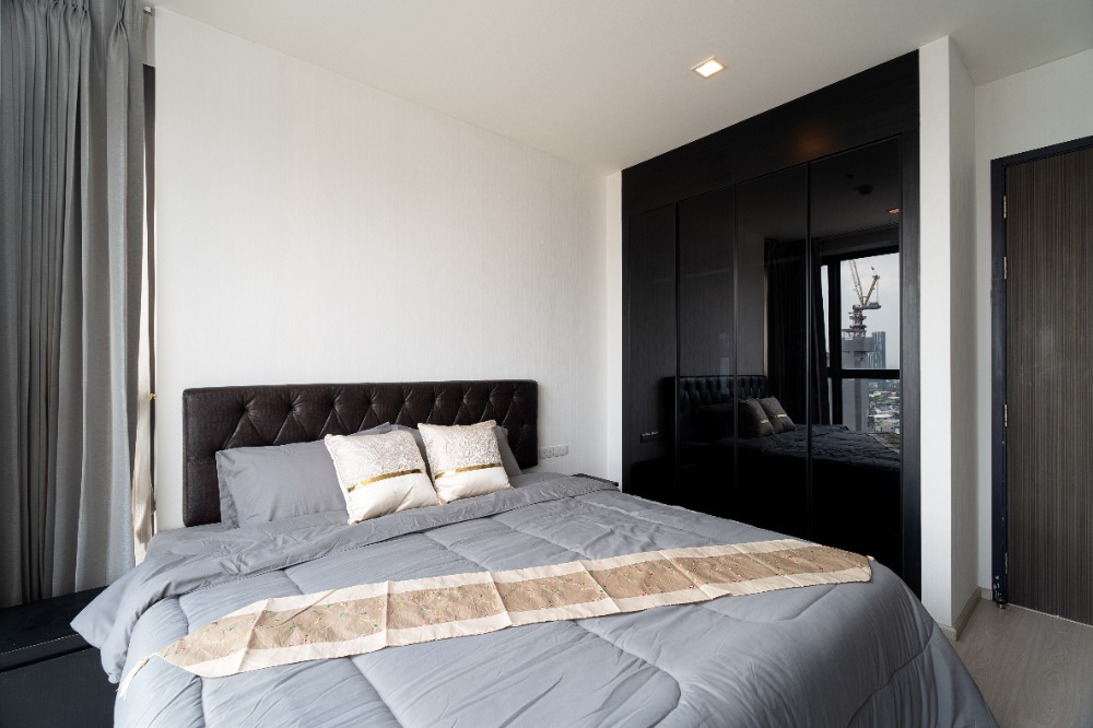 Rhythm Sukhumvit 44/1, 2 bed condo in On Nut, Bangkok — photo 2