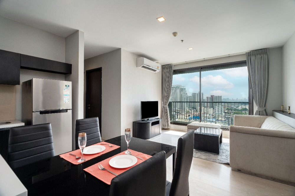 Rhythm Sukhumvit 44/1, 2 bed condo in On Nut, Bangkok — photo 3