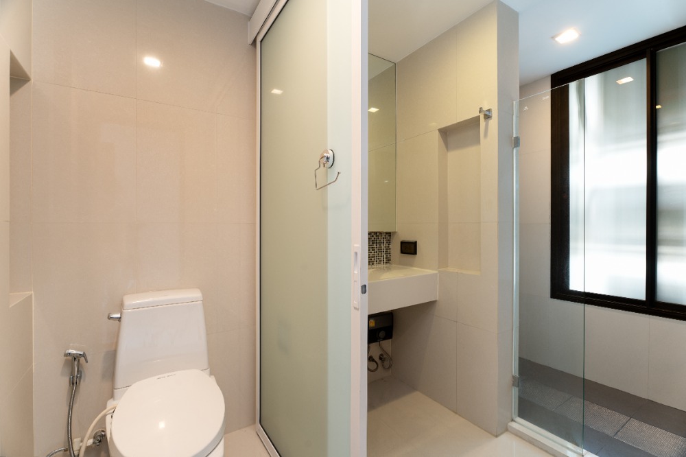 Rhythm Sukhumvit 44/1, 2 bed condo in On Nut, Bangkok — photo 7