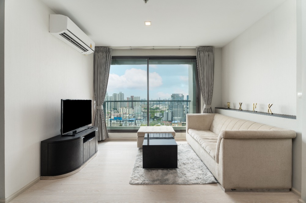 Rhythm Sukhumvit 44/1, 2 bed condo in On Nut, Bangkok — photo 8