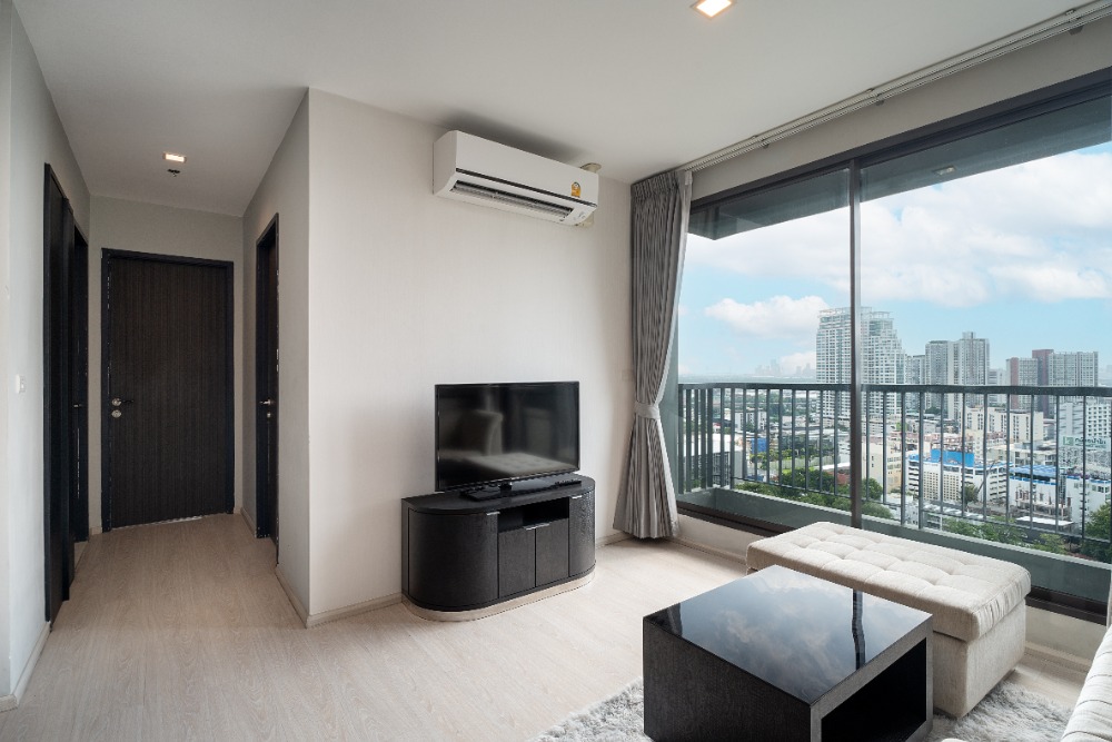Rhythm Sukhumvit 44/1, 2 bed condo in On Nut, Bangkok — photo 11
