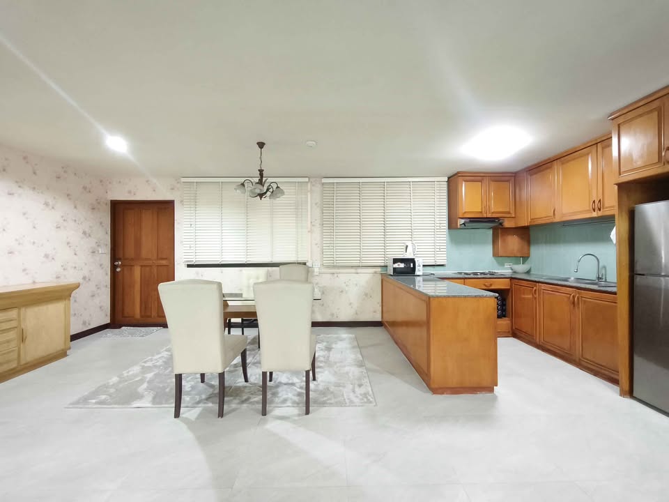 Baan Chan, 3 bed condo in Sukhumvit, Bangkok — photo 4