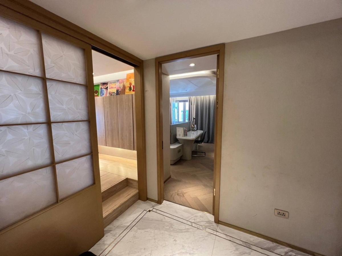 Le Raffine Sukhumvit 24, 3 bed condo in Sukhumvit, Bangkok — photo 11