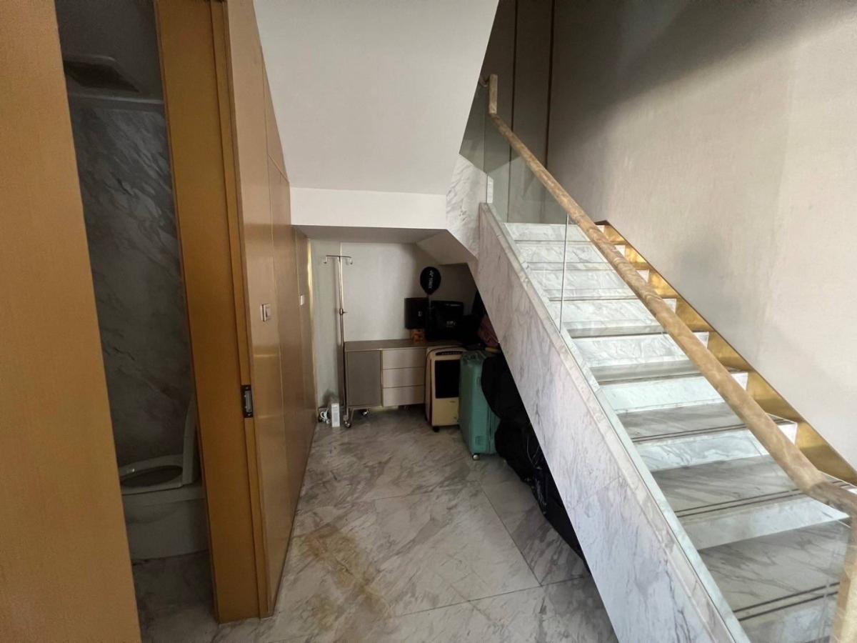 Le Raffine Sukhumvit 24, 3 bed condo in Sukhumvit, Bangkok — photo 10