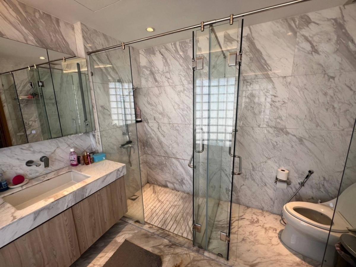 Le Raffine Sukhumvit 24, 3 bed condo in Sukhumvit, Bangkok — photo 17