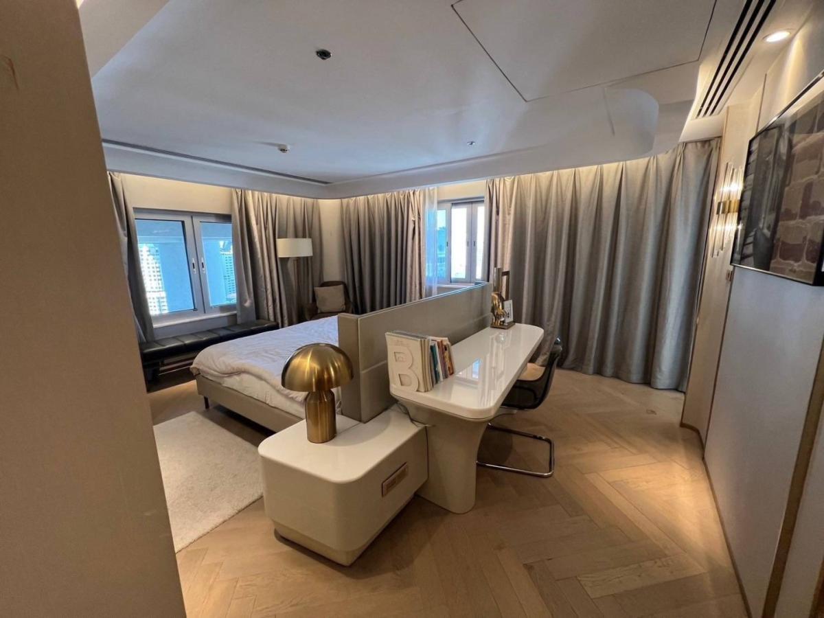 Le Raffine Sukhumvit 24, 3 bed condo in Sukhumvit, Bangkok — photo 13