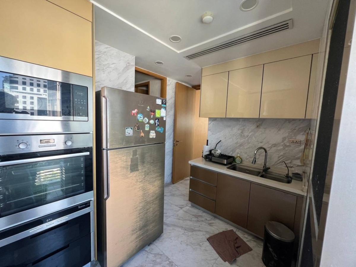 Le Raffine Sukhumvit 24, 3 bed condo in Sukhumvit, Bangkok — photo 8