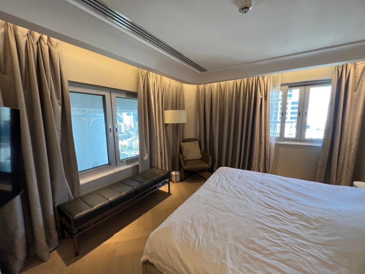 Le Raffine Sukhumvit 24, 3 bed condo in Sukhumvit, Bangkok — photo 12
