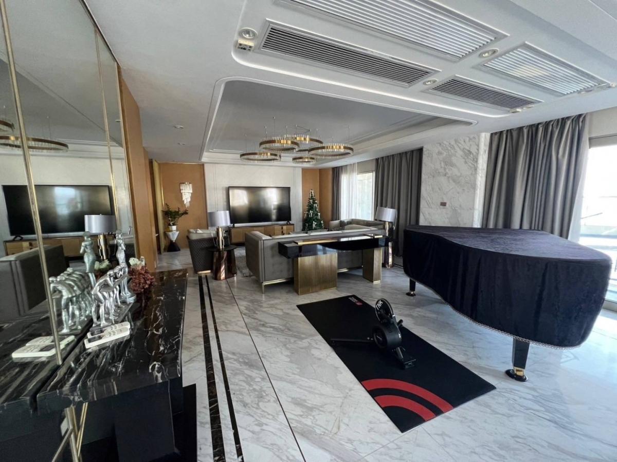 Le Raffine Sukhumvit 24, 3 bed condo in Sukhumvit, Bangkok — photo 3