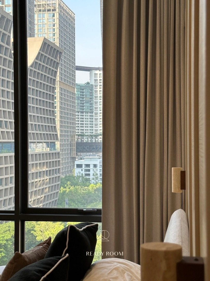 Muniq Langsuan, 1 bed condo in Wireless, Bangkok — photo 4