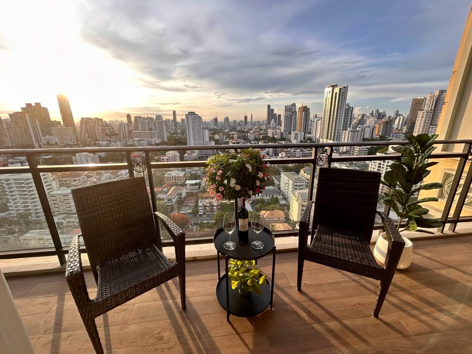 Royce Private Residences — photo 3