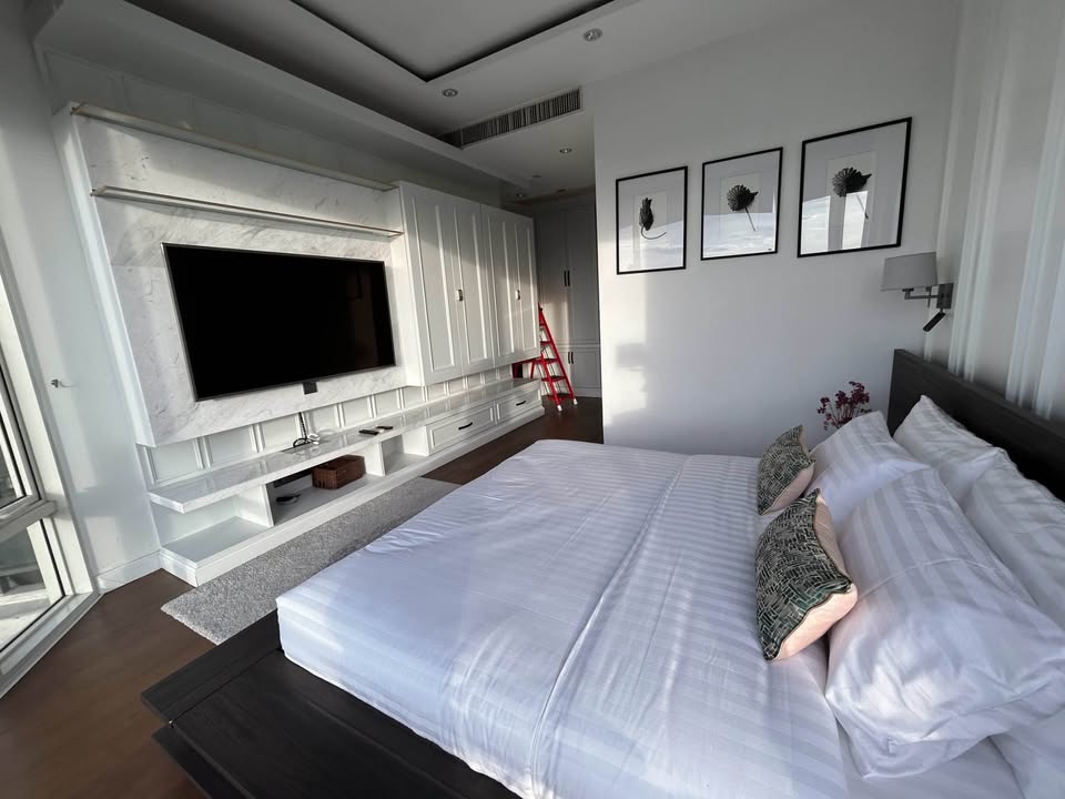 Royce Private Residences — photo 4