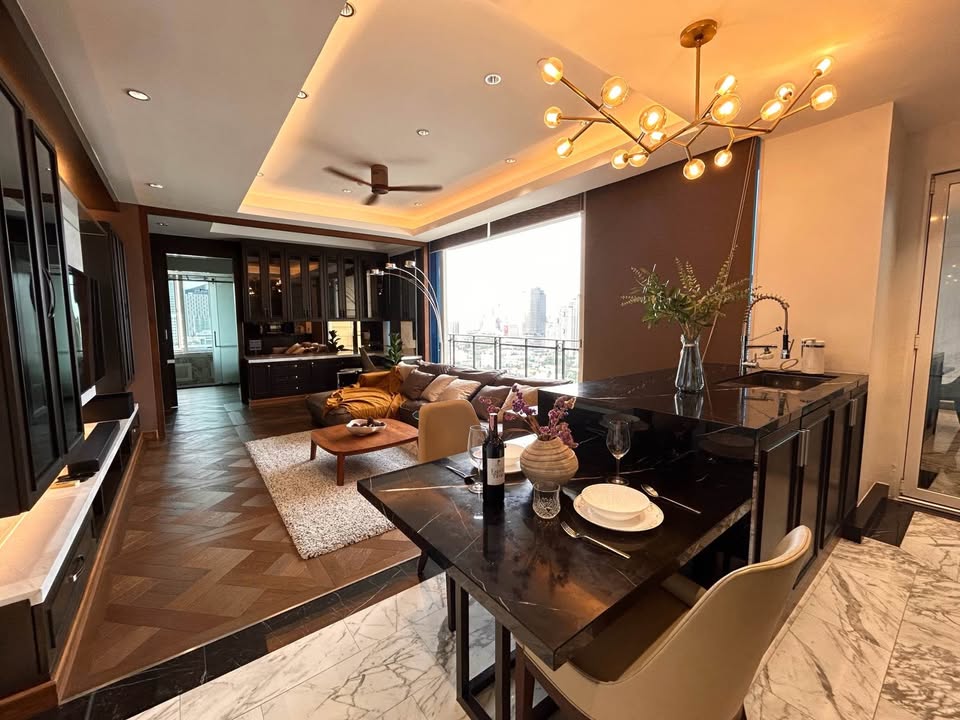 Royce Private Residences — photo 2