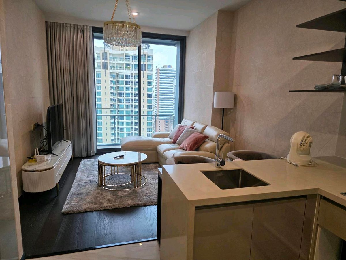 Laviq Sukhumvit 57