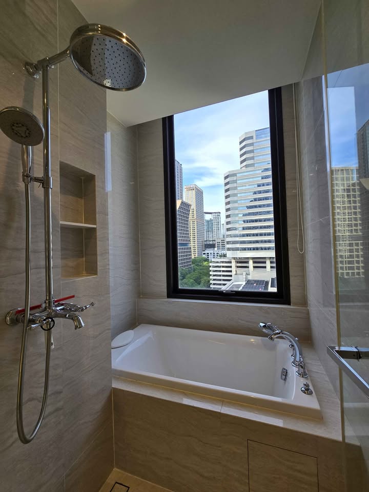Muniq Langsuan, 2 bed condo in Wireless, Bangkok — photo 9