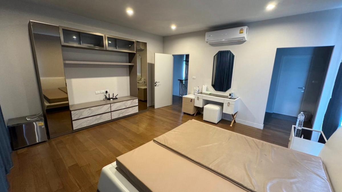 Burasiri Pattanakarn, 4 bed house in Phatthanakon, Bangkok — photo 10