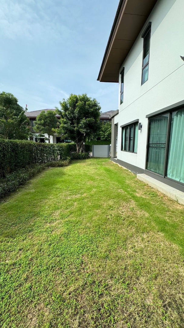 Burasiri Pattanakarn, 4 bed house in Phatthanakon, Bangkok — photo 4
