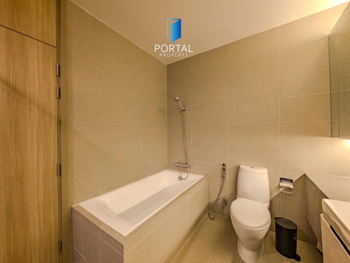 Noble Ploenchit, 2 bed condo in Wireless, Bangkok — photo 17