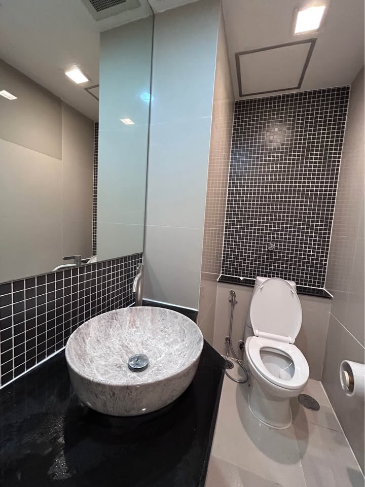 Nusasiri Grand, 3 bed condo in Sukhumvit, Bangkok — photo 3