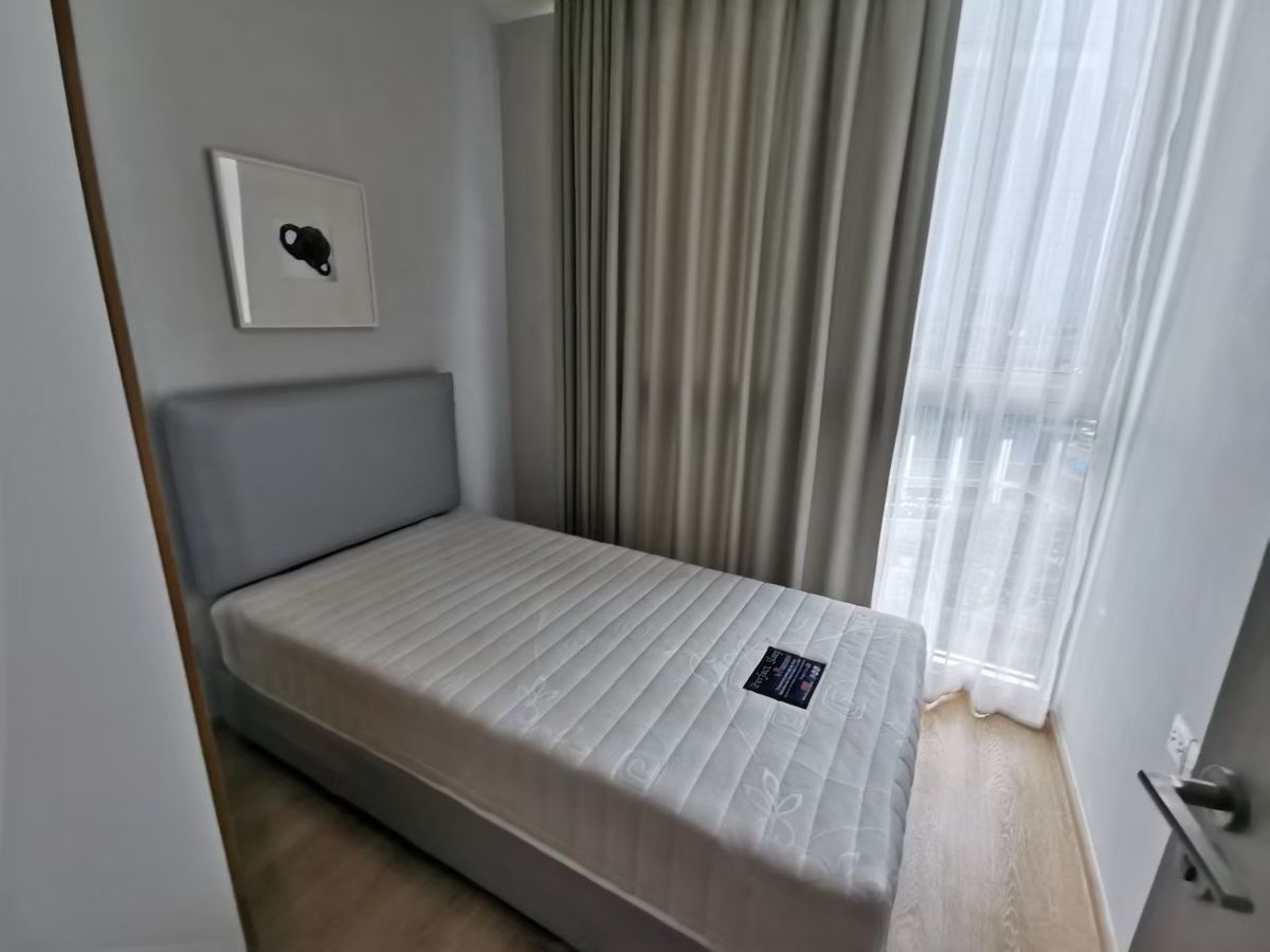 Noble Revolve Ratchada, 2 bed condo in Ratchadaphisek, Bangkok — photo 8