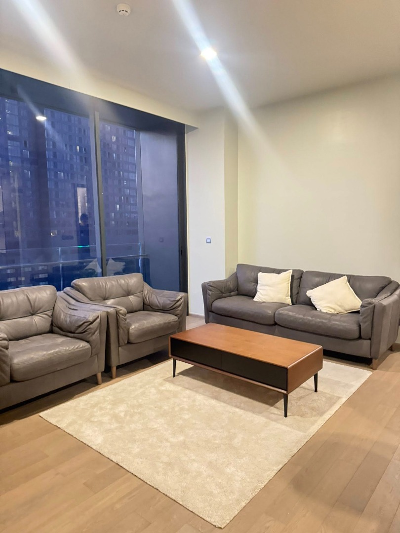 Cereles Asoke, 2 bed condo in Sukhumvit, Bangkok — photo 4