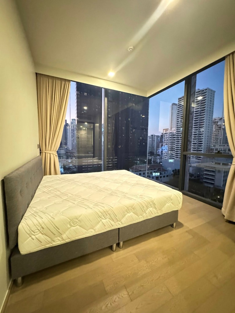 Cereles Asoke, 2 bed condo in Sukhumvit, Bangkok — photo 14