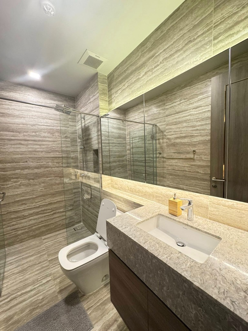 Cereles Asoke, 2 bed condo in Sukhumvit, Bangkok — photo 17