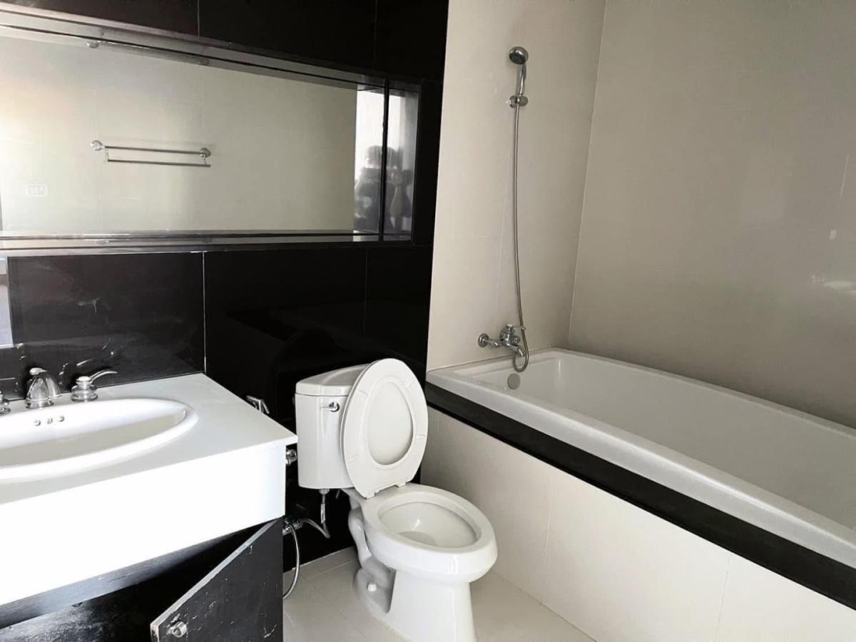 The Address Chidlom, 3 bed condo in Wireless, Bangkok — photo 8