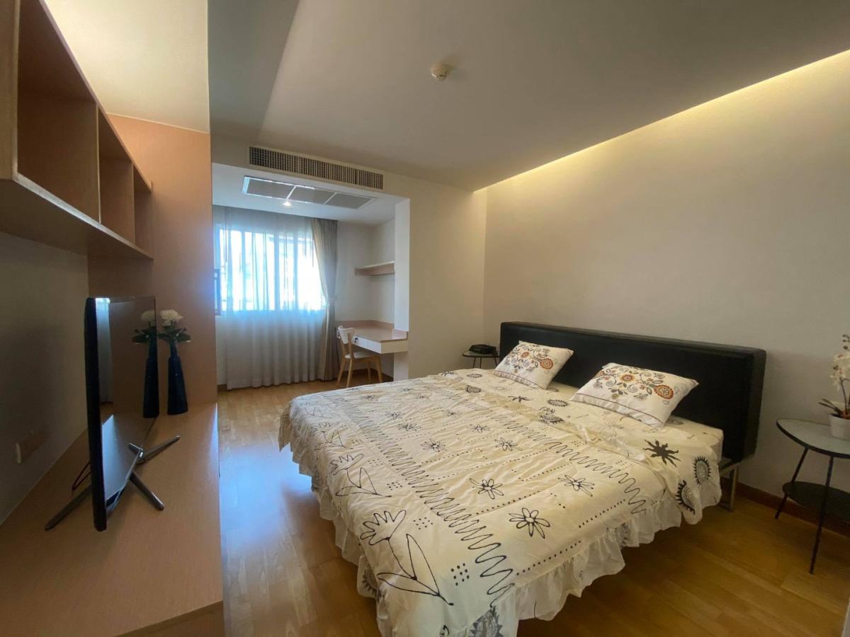 Residence 52, 3 bed condo in On Nut, Bangkok — photo 7