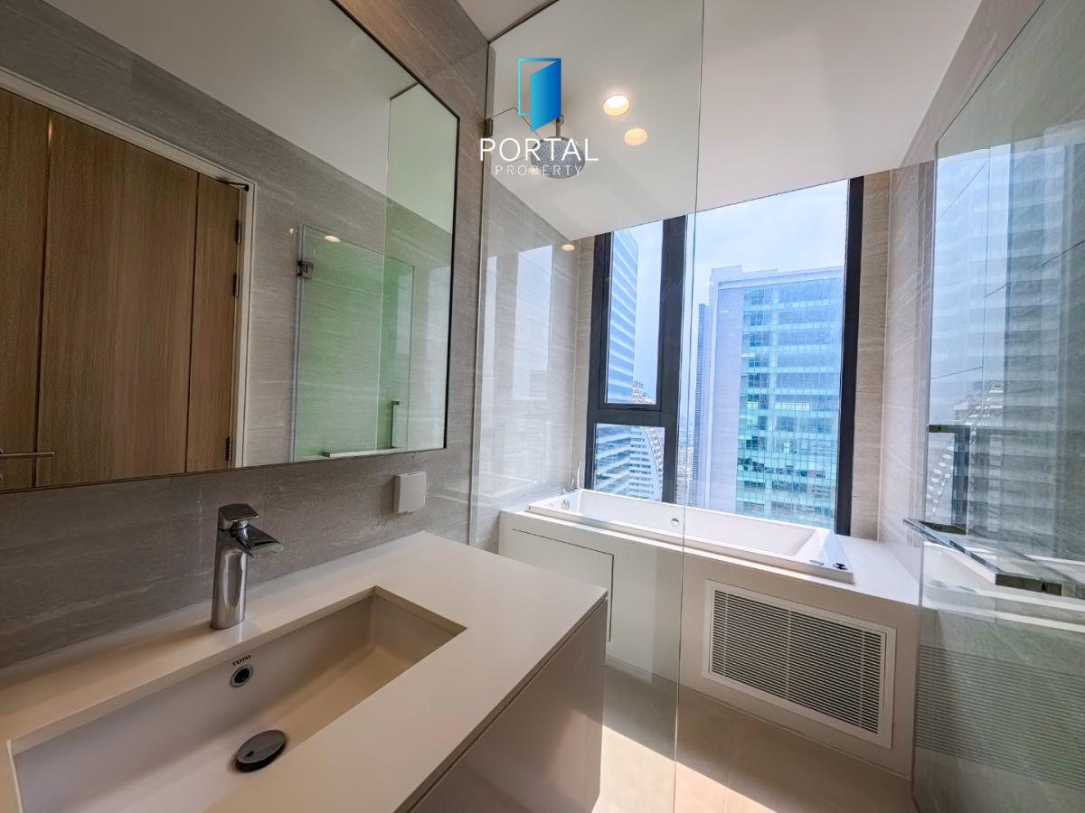 Anil Sathorn 12, 2 bed condo in Sathon, Bangkok — photo 15