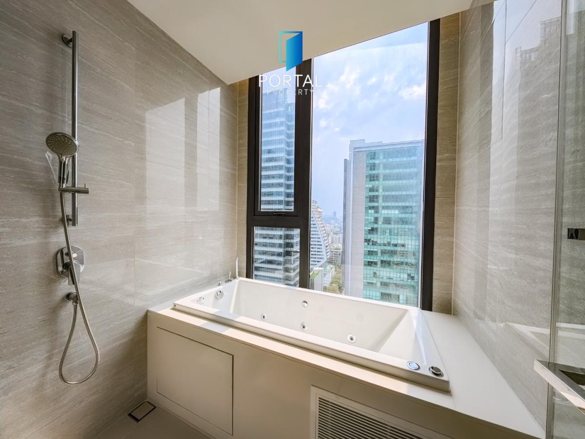 Anil Sathorn 12, 2 bed condo in Sathon, Bangkok — photo 16