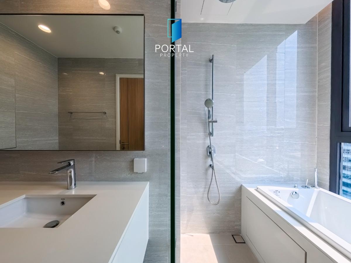 Anil Sathorn 12, 2 bed condo in Sathon, Bangkok — photo 17