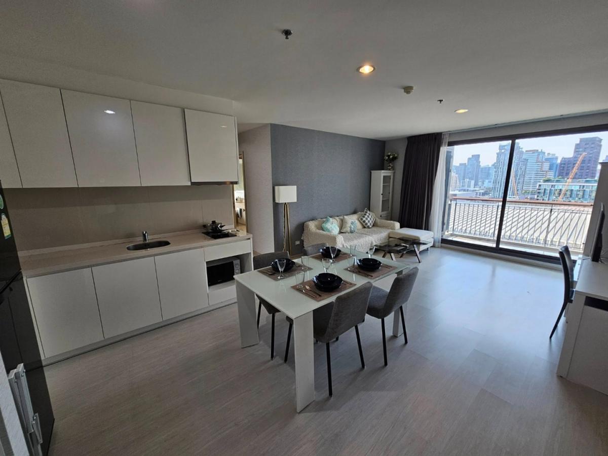 Rhythm Sukhumvit 42, 2 bed condo in Sukhumvit, Bangkok — photo 2