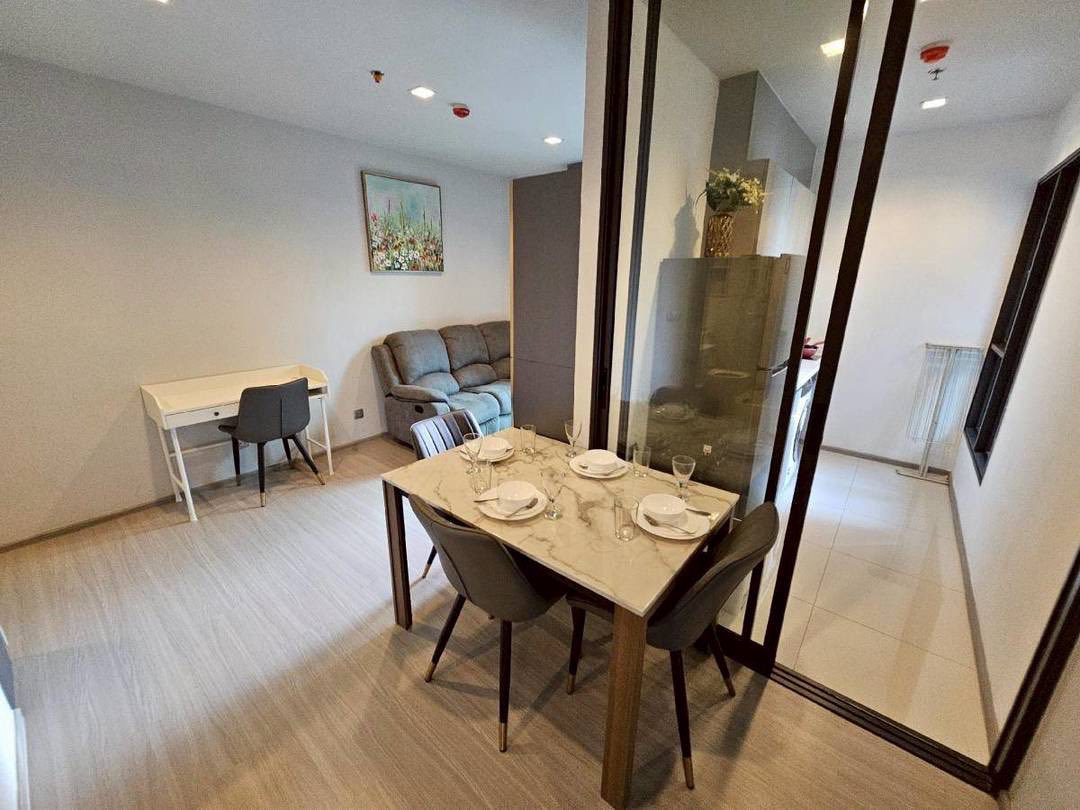 Life Asoke - Rama 9, 2 bed condo in Rama 9, Bangkok — photo 3