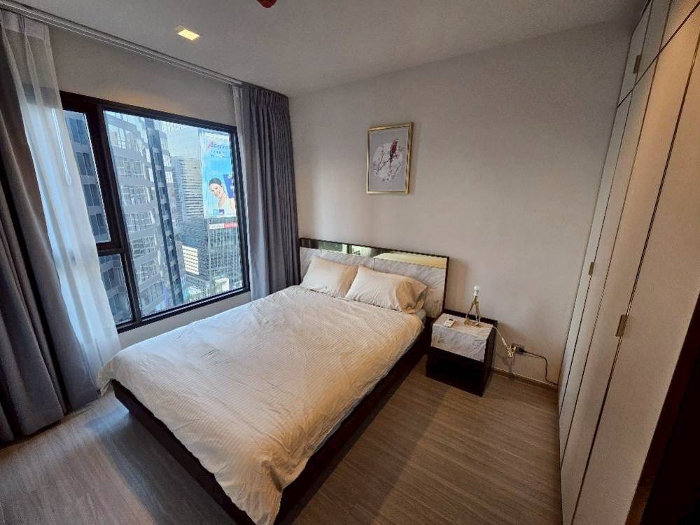 Life Asoke - Rama 9, 2 bed condo in Rama 9, Bangkok — photo 7
