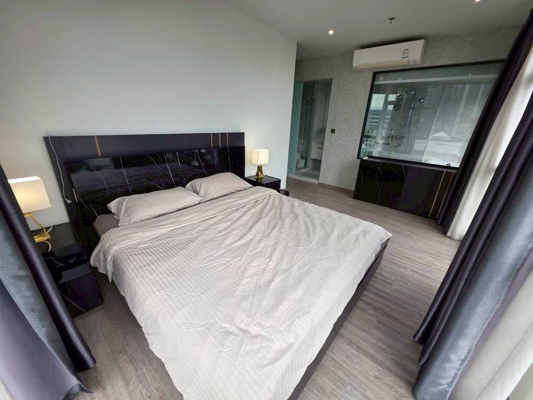 Rhythm Ekkamai, 2 bed condo in Sukhumvit, Bangkok — photo 15