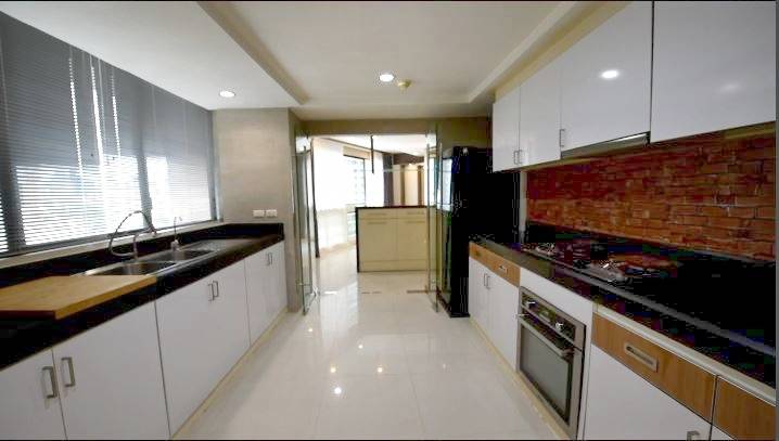 The President Park Sukhumvit 24, 3 bed condo in Sukhumvit, Bangkok — photo 3